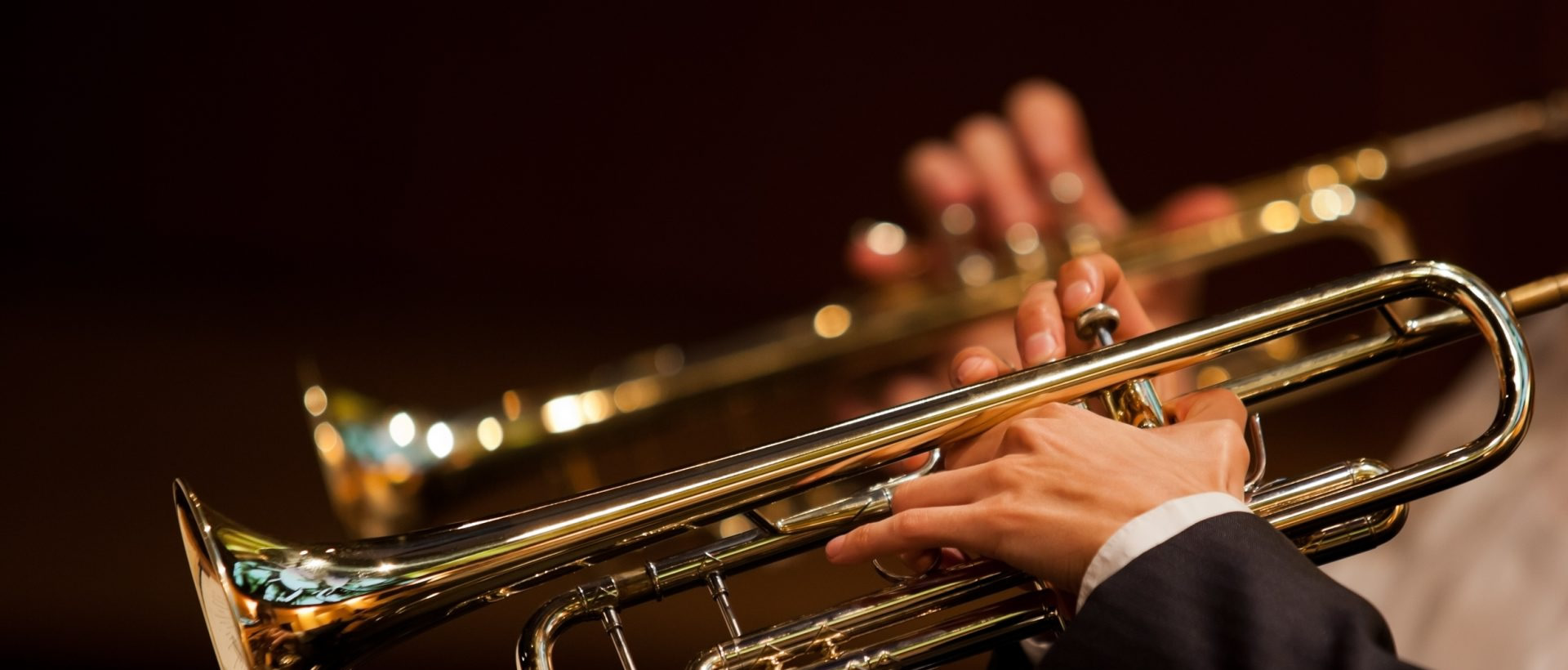 ��������--����˹